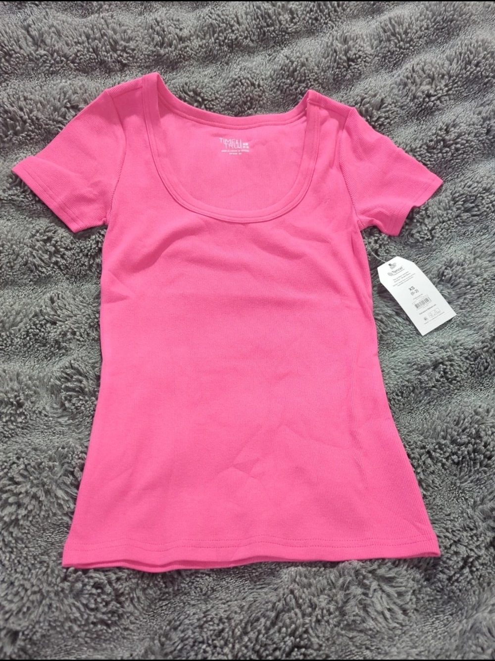 Time and Tru Scoop Neck Short Sleeve Top - Hot Pink